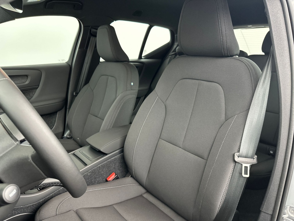 Volvo Ex40