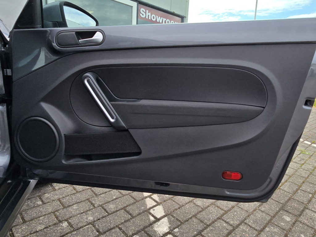 Volkswagen New Beetle
