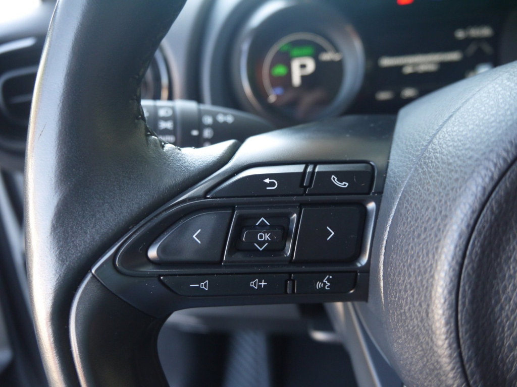 Mazda 2 Hybrid
