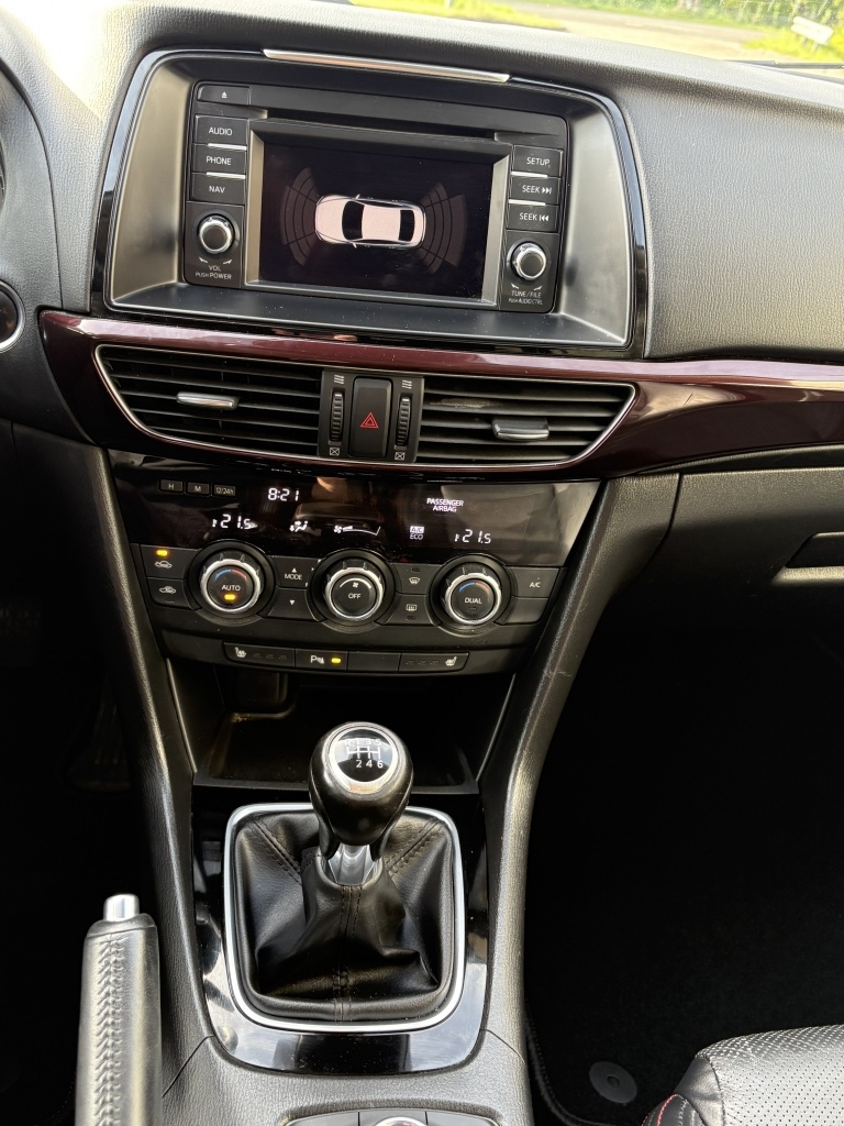 Mazda 6
