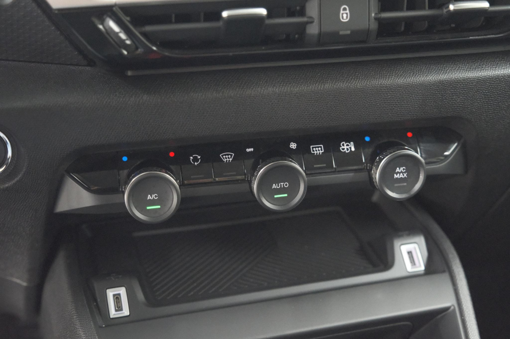 Citroen C4 X