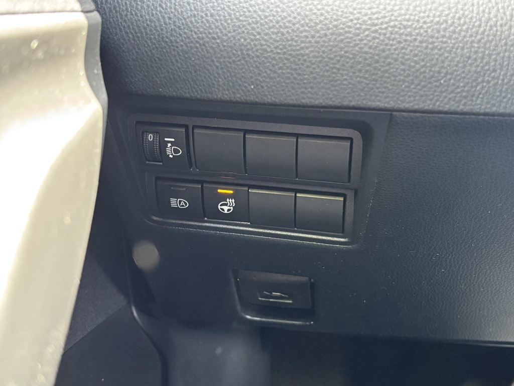 Mazda 2 Hybrid