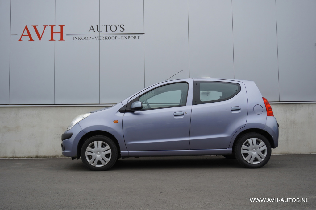 Nissan Pixo