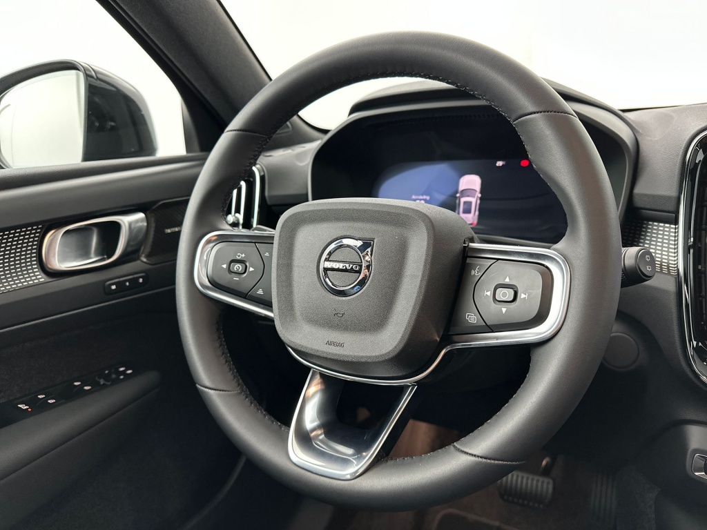 Volvo Ex40