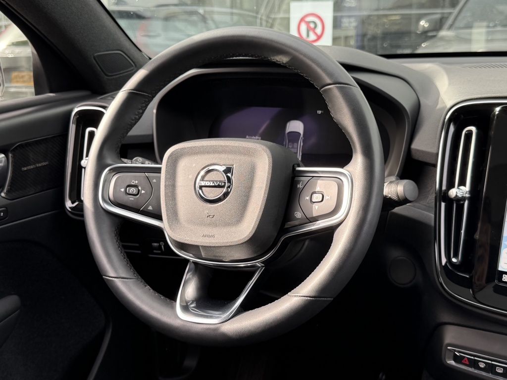 Volvo C40
