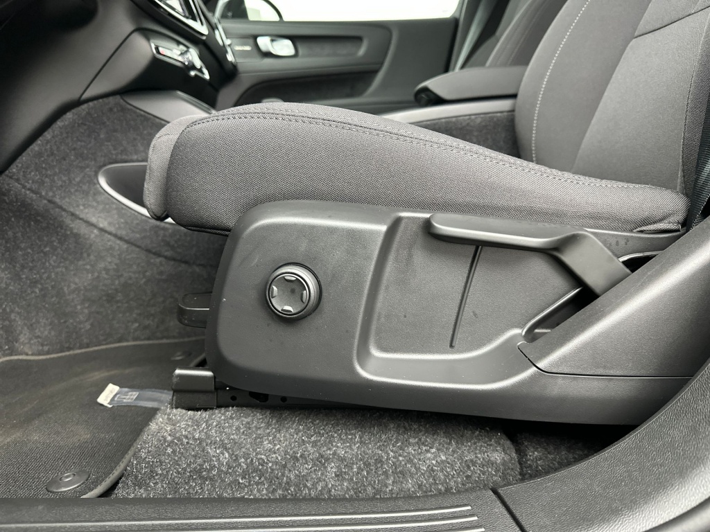 Volvo Ex40