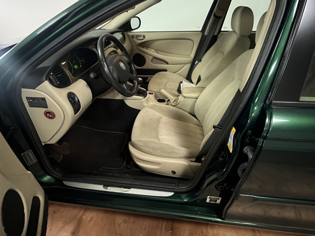 Jaguar X-type