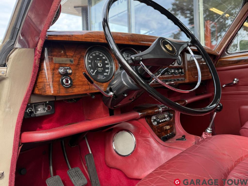 Jaguar S-Type