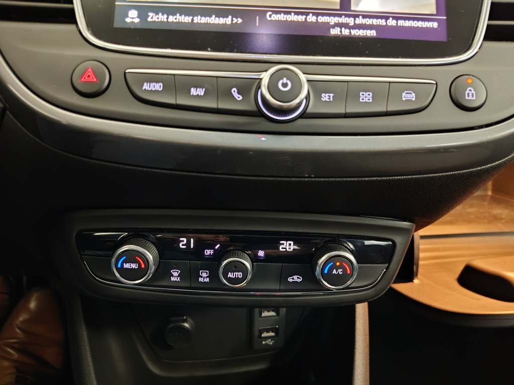 Opel Crossland X