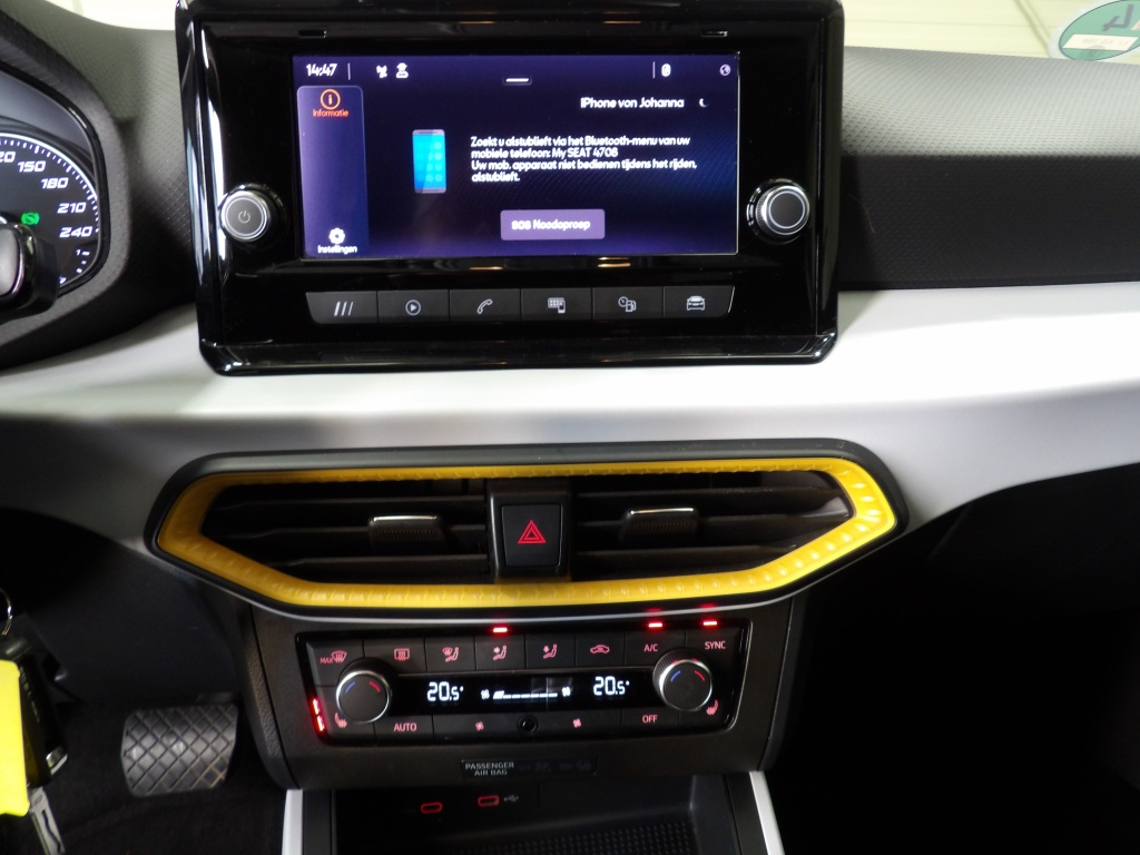 Seat Arona
