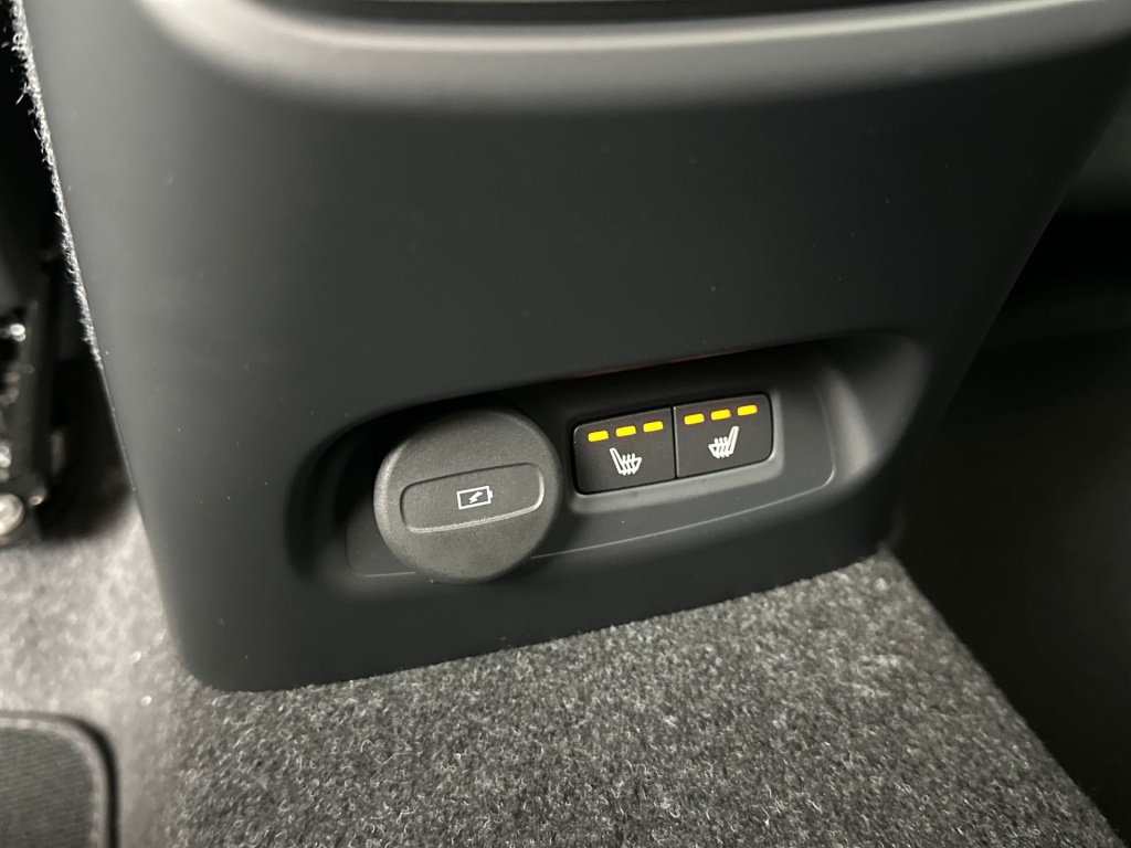 Volvo Ex40