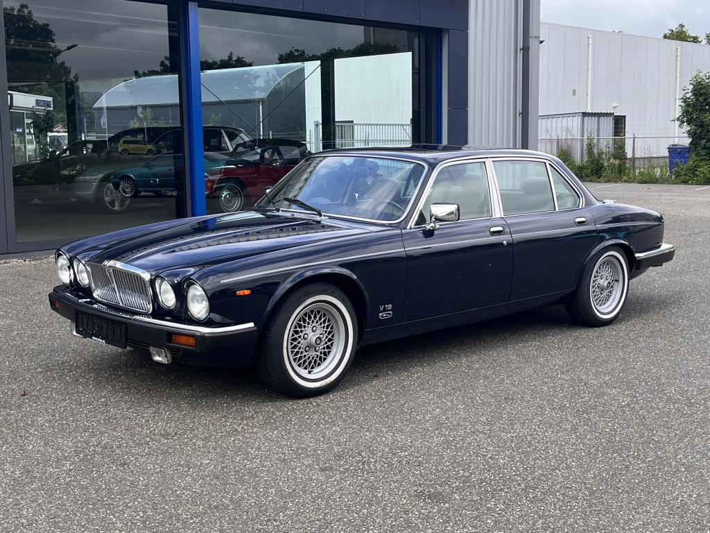 Jaguar Xj
