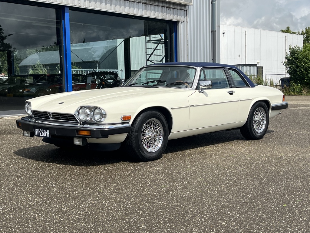 Jaguar Xj