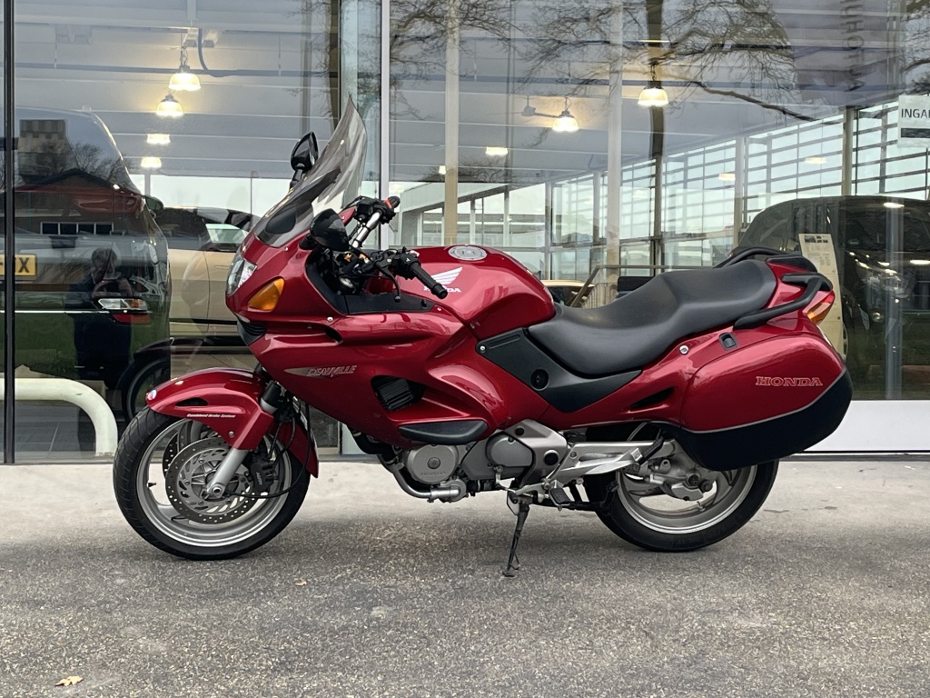 Honda Nt 650