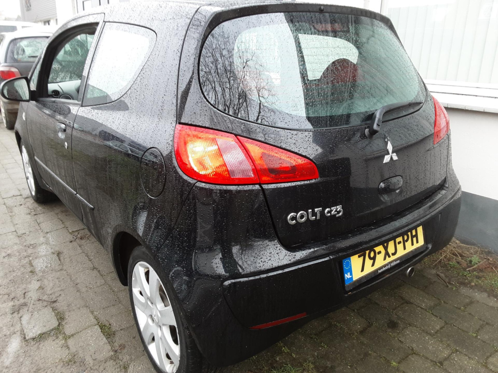 Mitsubishi Colt