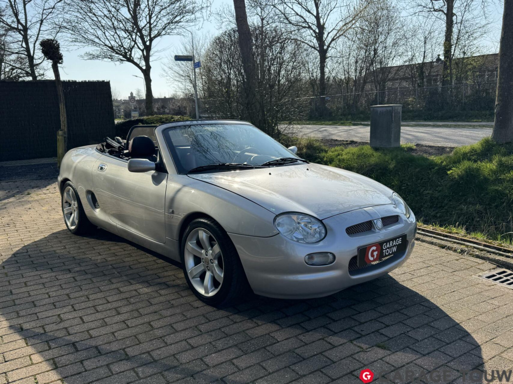 MG F