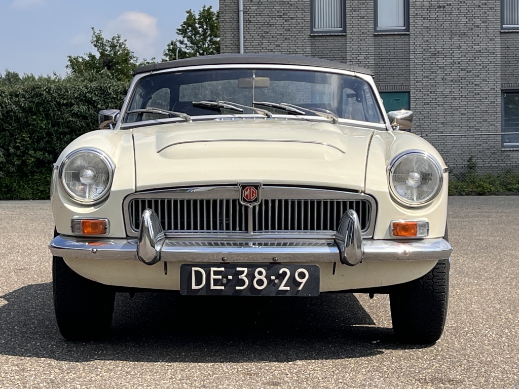 MG Onbekend