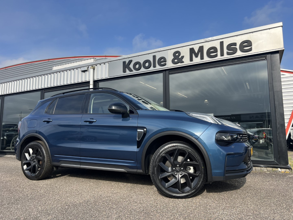 Lynk & Co 01