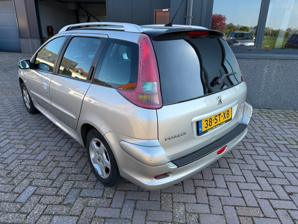 Peugeot 206
