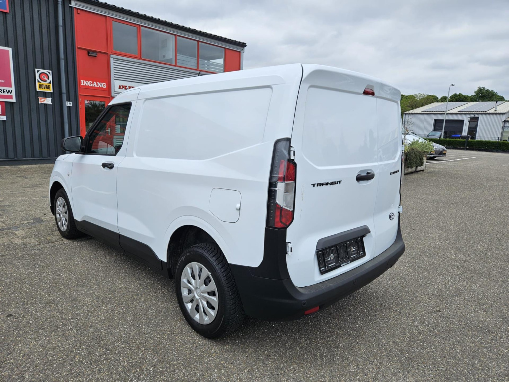 Ford Transit Courier