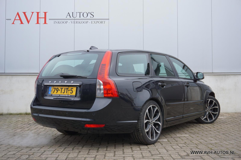 Volvo V50