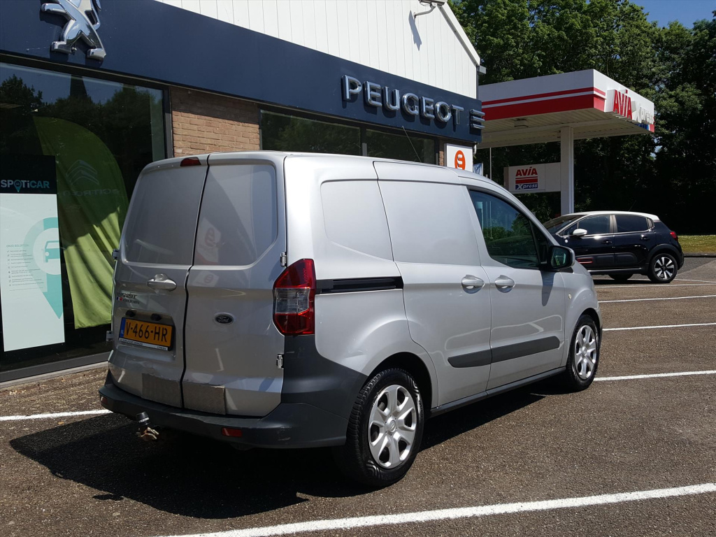 Ford Transit Courier