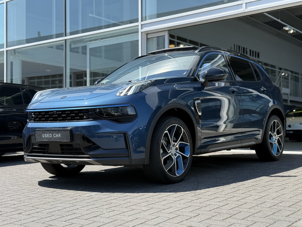 Lynk & Co 01