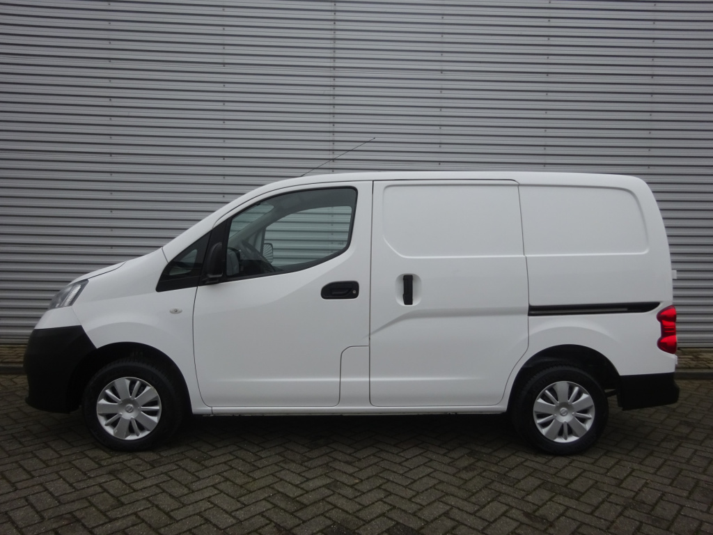 Nissan Nv200