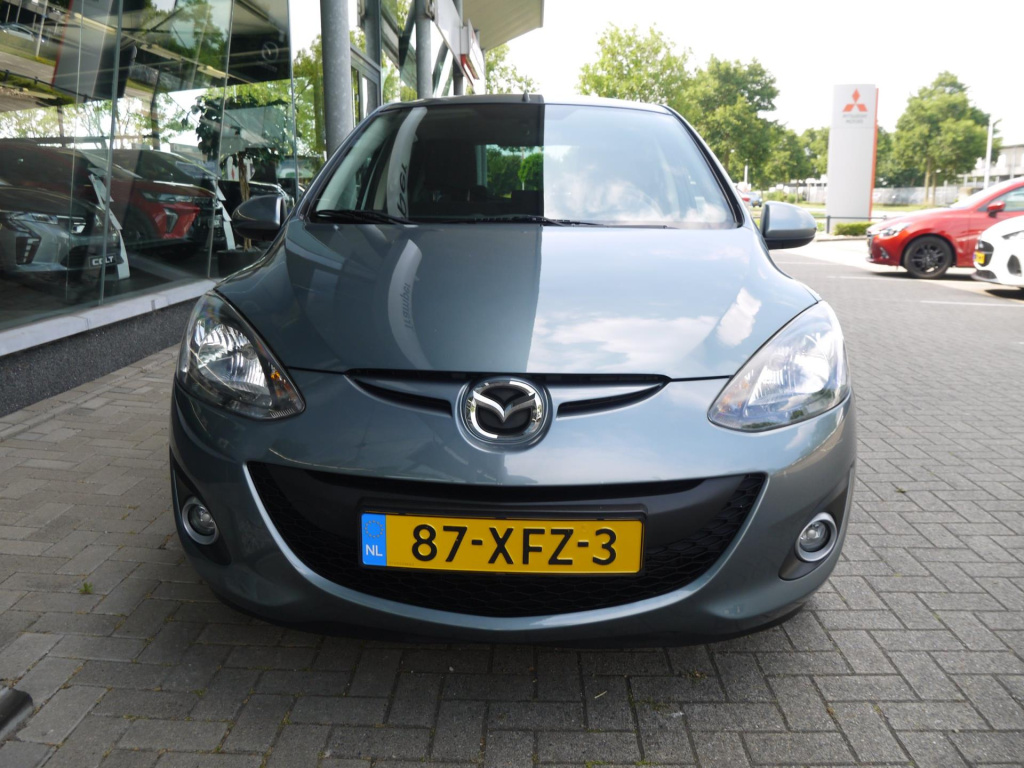 Mazda 2