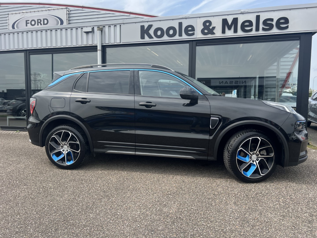 Lynk & Co 01