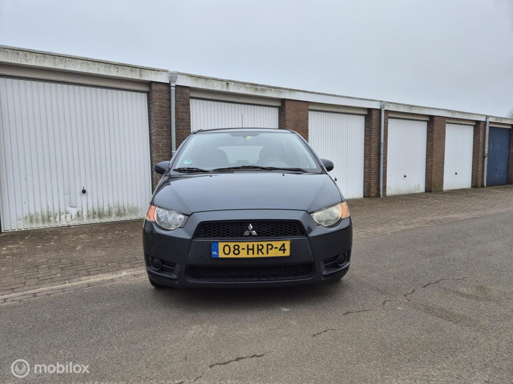 Mitsubishi Colt