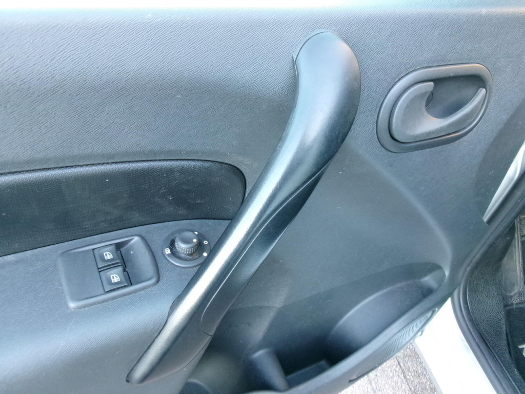 Nissan Nv250
