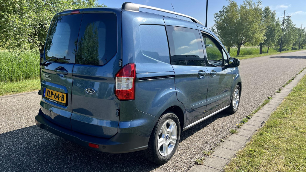 Ford Transit Courier
