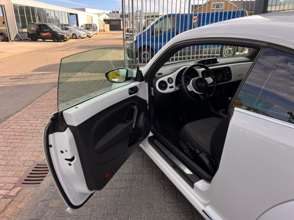 Volkswagen New Beetle