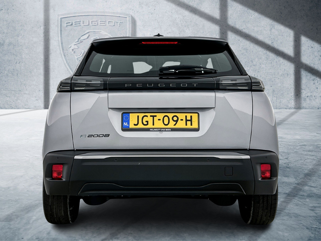 Peugeot E-2008
