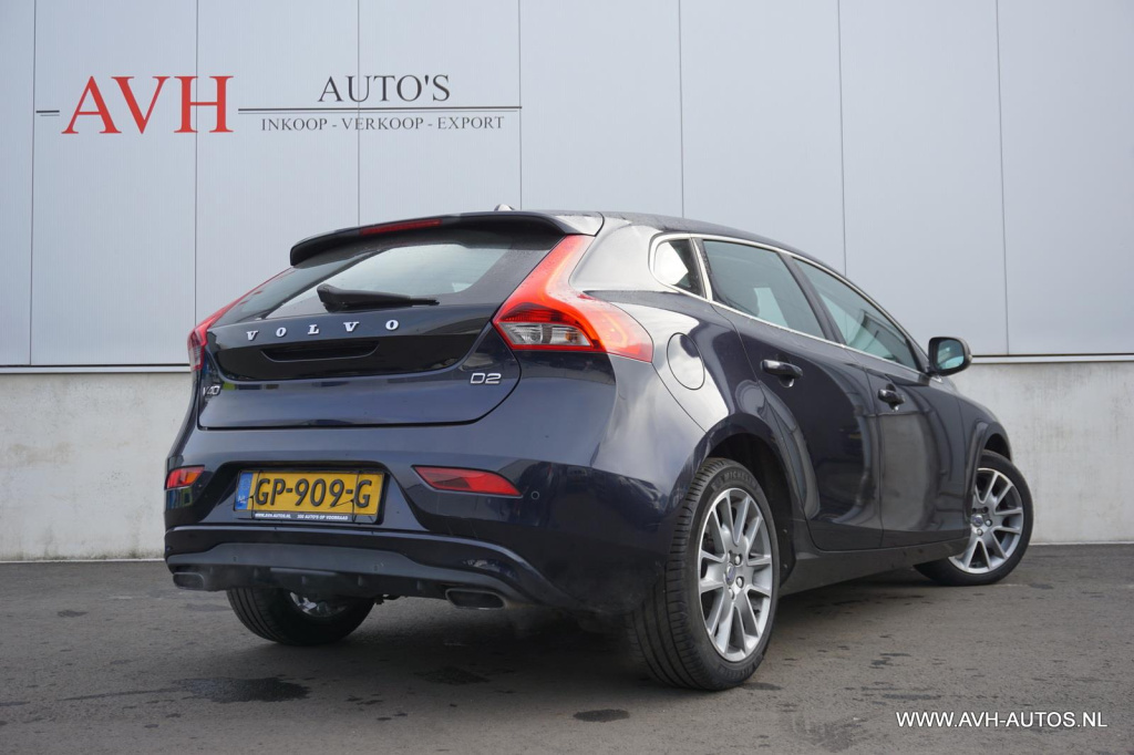 Volvo V40
