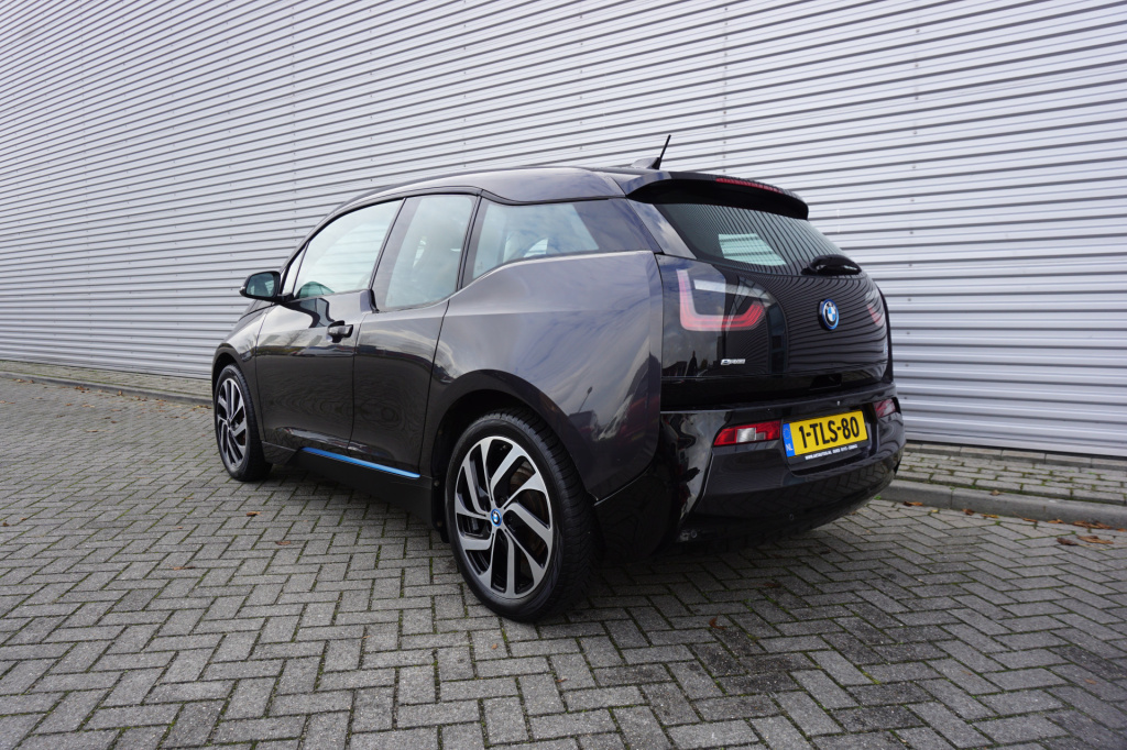 BMW I3
