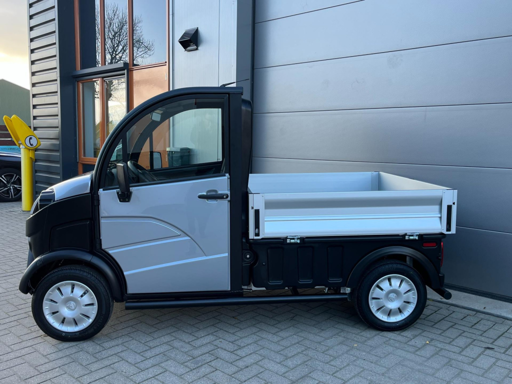 Aixam E-truck