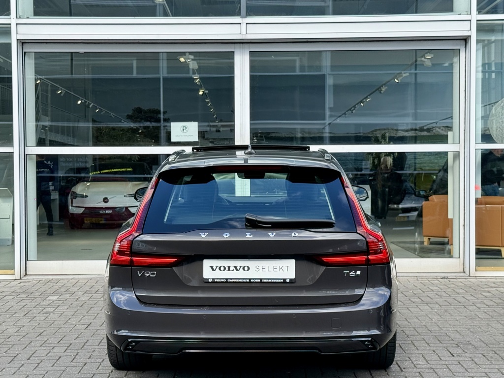 Volvo V90