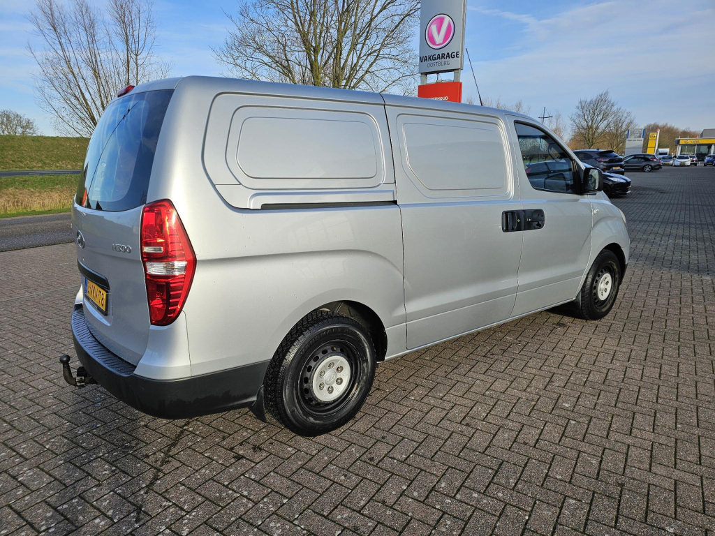 Hyundai H300