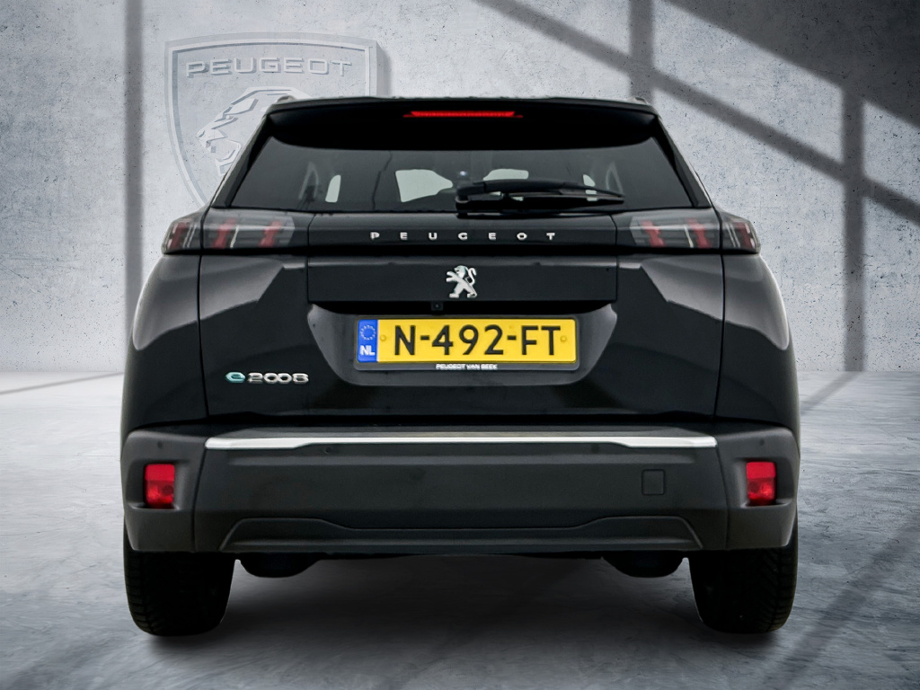 Peugeot E-2008
