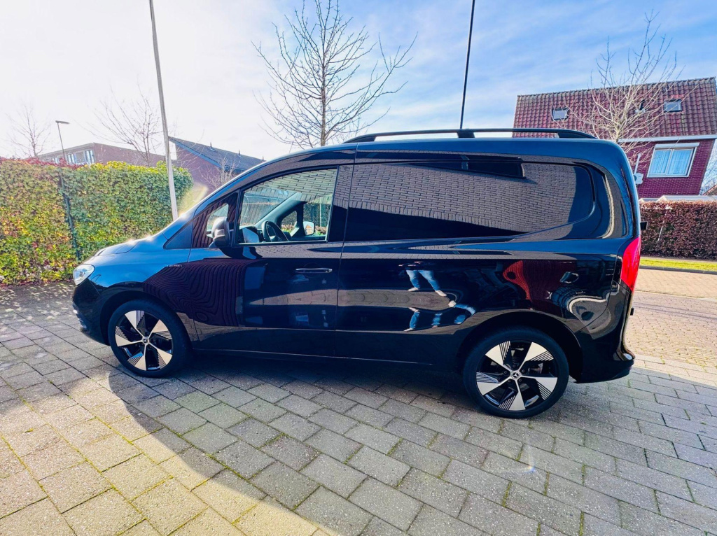 Mercedes-Benz Ecitan