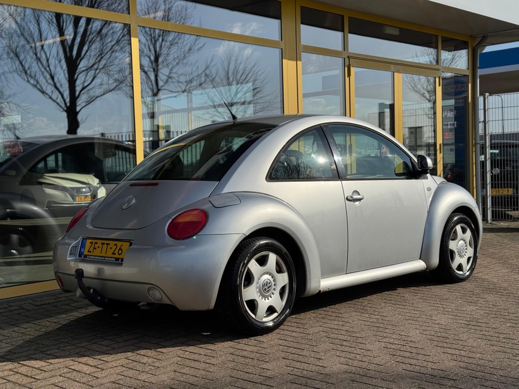 Volkswagen New Beetle