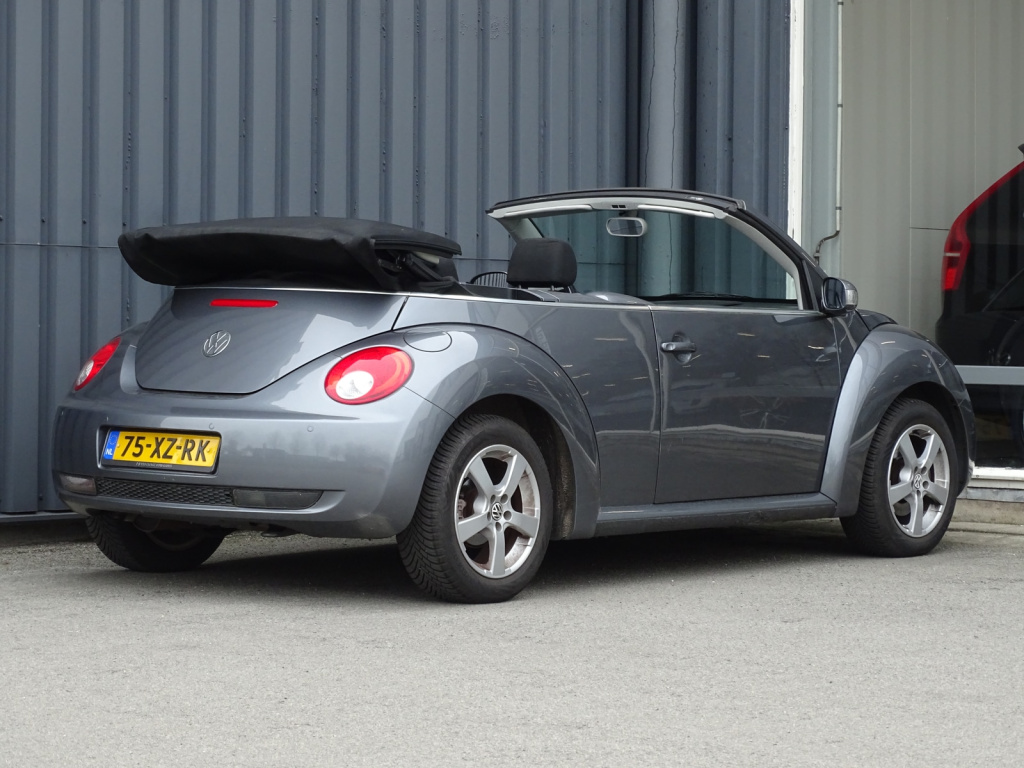 Volkswagen New Beetle
