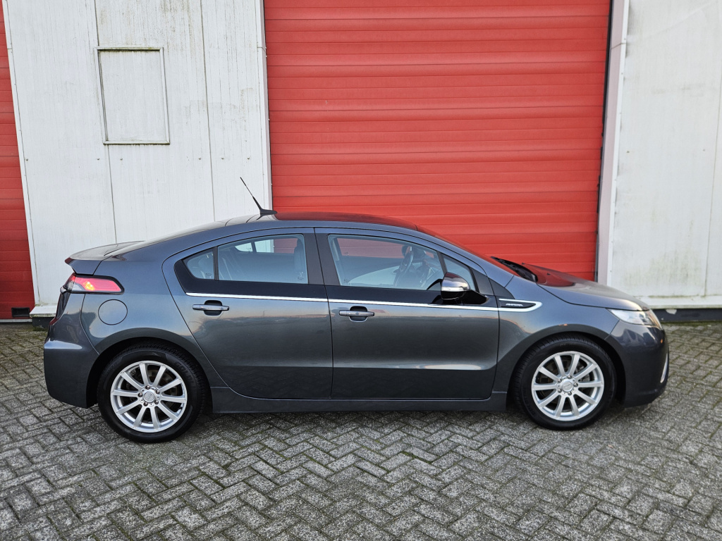 Opel Ampera