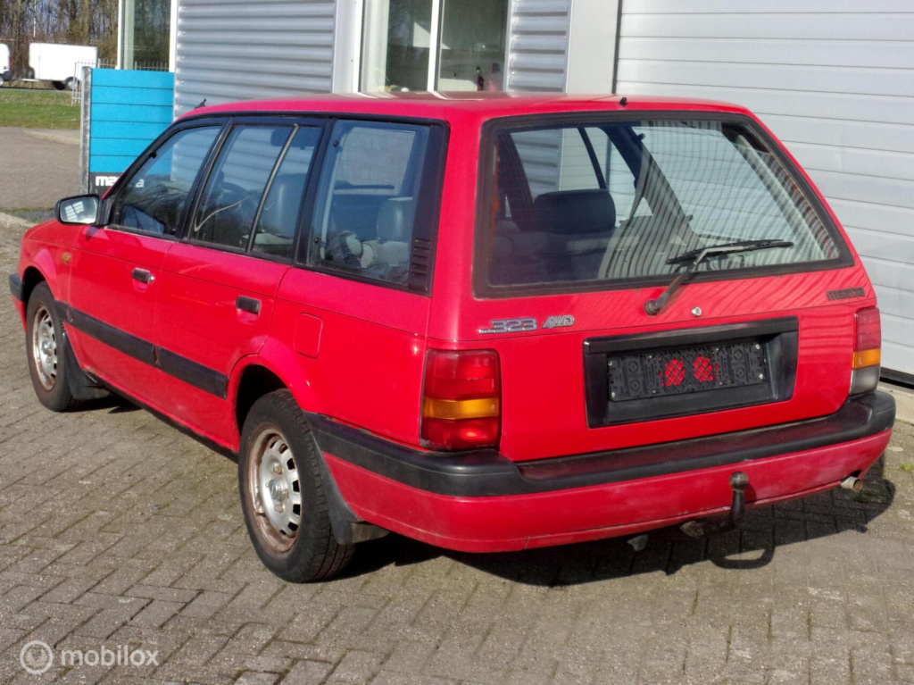 Mazda 323