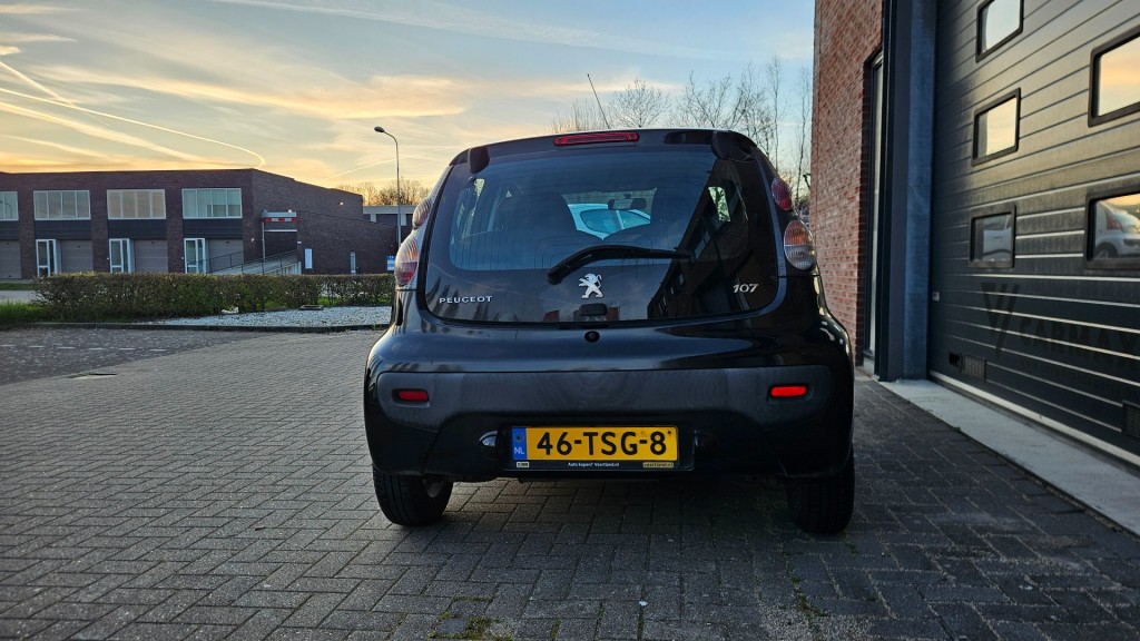 Peugeot 107