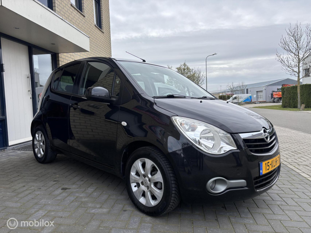 Opel Agila