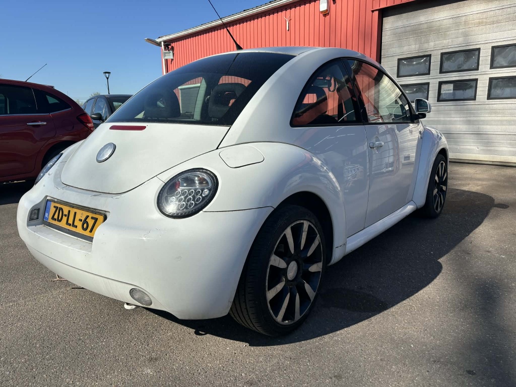 Volkswagen New Beetle