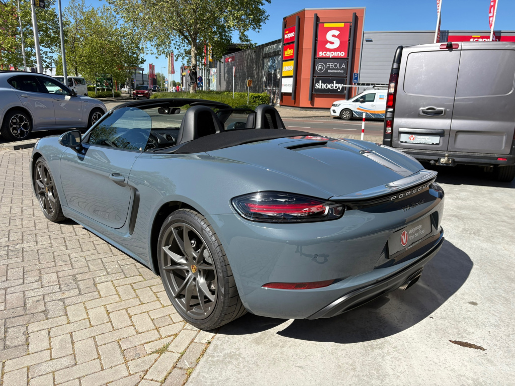Porsche 718